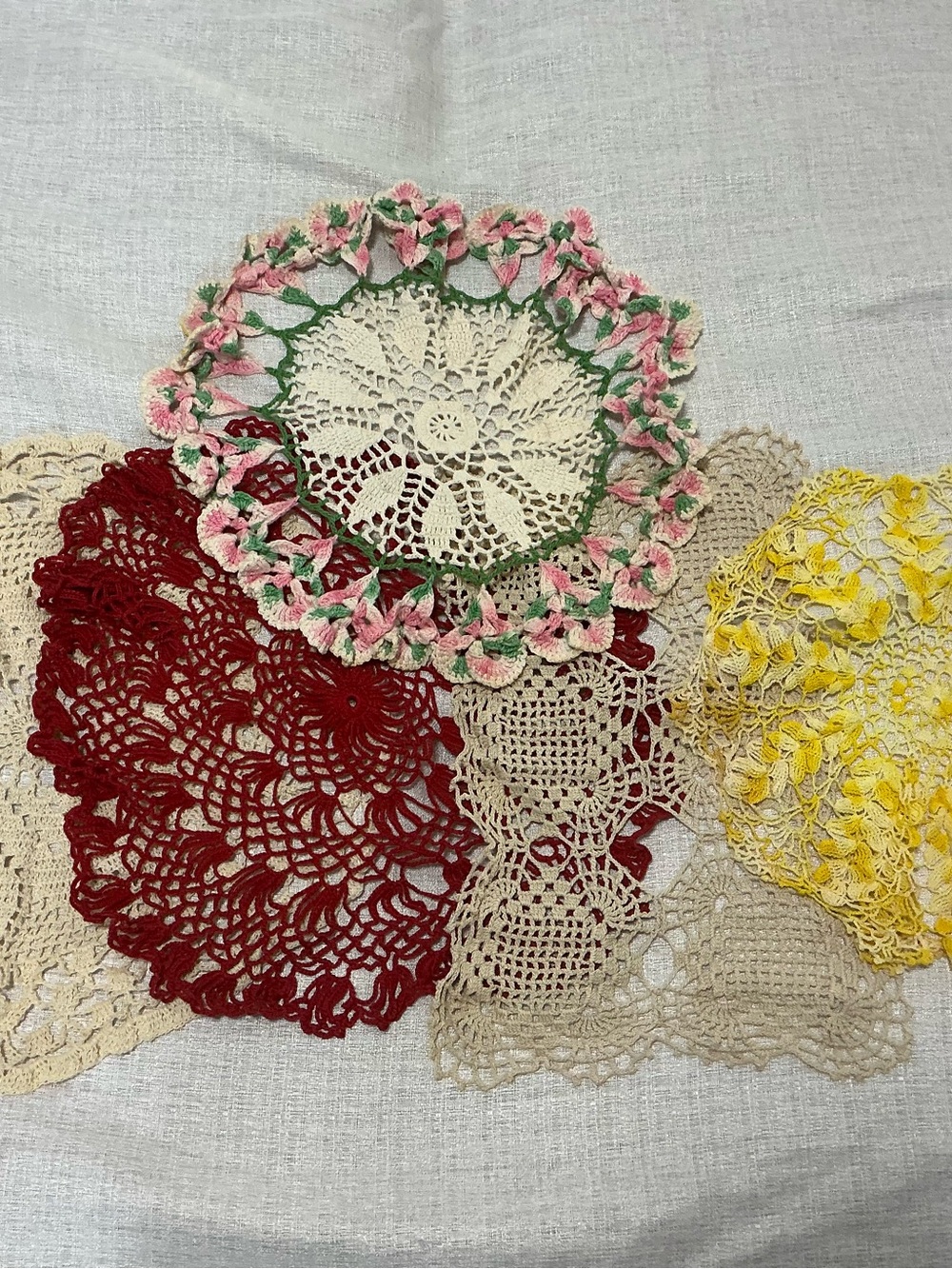 Lot of 5 Vintage Hand-Crocheted Dollies Floral Pink Yellow Red & Table Lace Mat